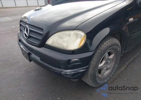 2001 Mercedes-Benz Ml 320 z USA, uszkodzony, nr VIN 4JGAB54EX1A264092